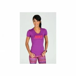 Nike Tee-Shirt Pro Cool Graphic W Vêtement Running Femme - Avis / Test